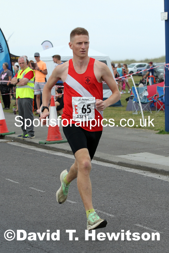 Senior mens 6 stage relay, 2021 Northern 6 and 4 Stage and Young Athletes Road Relays, Redcar. Photo: David T. Hewitson/Sports for All Pics